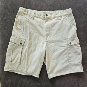 Calvin Klein Men's 100% Cotton Flat Front Cargo Shorts Size 36